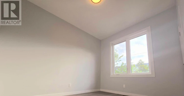 LANEWAY SUITE-94 Barrington Avenue, Toronto, ON, M4C 4Z1 - 21