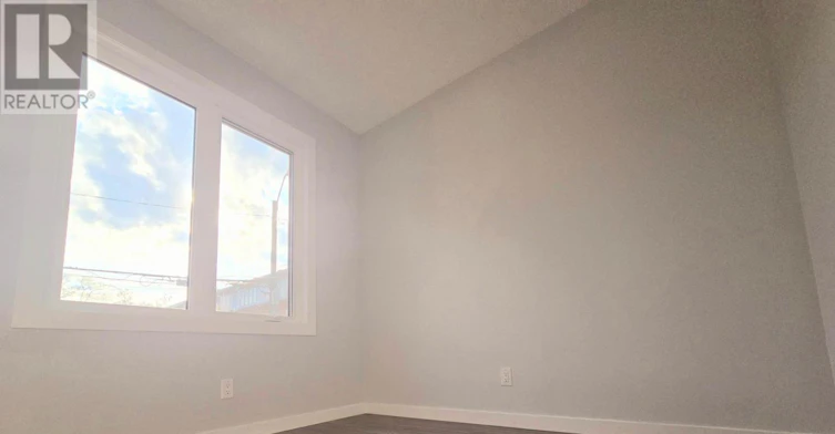 LANEWAY SUITE-94 Barrington Avenue, Toronto, ON, M4C 4Z1 - 18