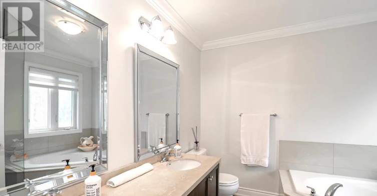 MAIN & UPPER-100 Falstaff Avenue, Toronto, ON, M6L 2E4 - 14