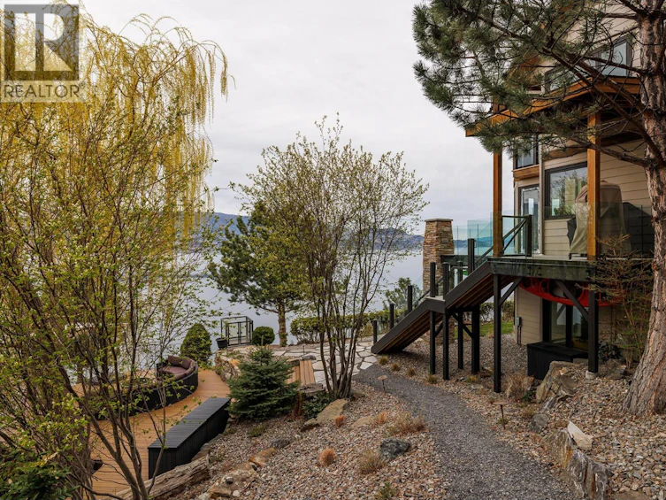 6850 Lakeshore Road, Kelowna, BC, V1W 4J5 - 18