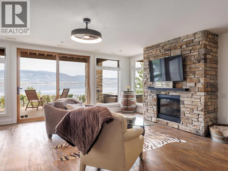 6850 Lakeshore Road, Kelowna, BC, V1W 4J5 - 12