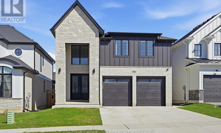 1886 Fountain Grass Drive