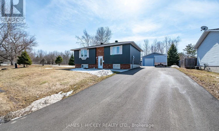 1108 Boundary Road