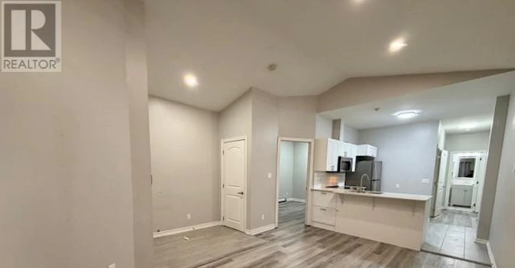 4-268 Talbot Street, St. Thomas, ON, N5P 1B4 - 2