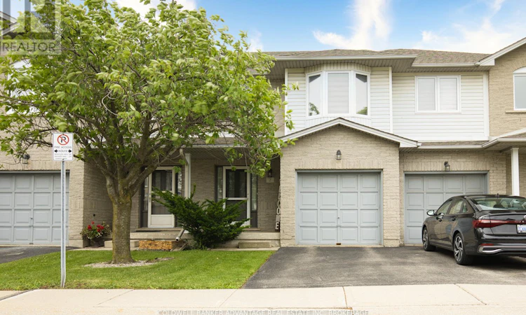 2-800 Paramount Drive
