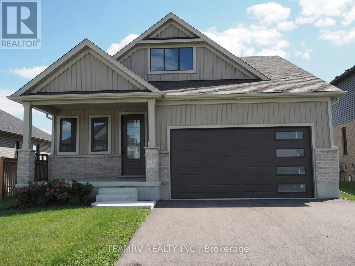 11 Sycamore Drive, Tillsonburg, ON, N4G 5S3