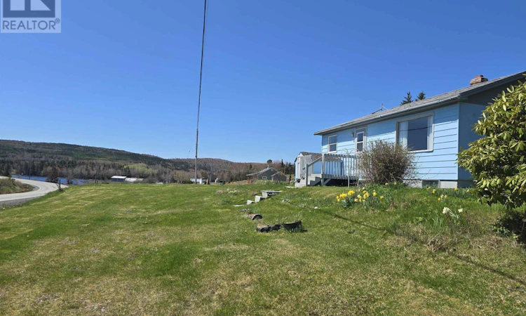 9273 16 Highway