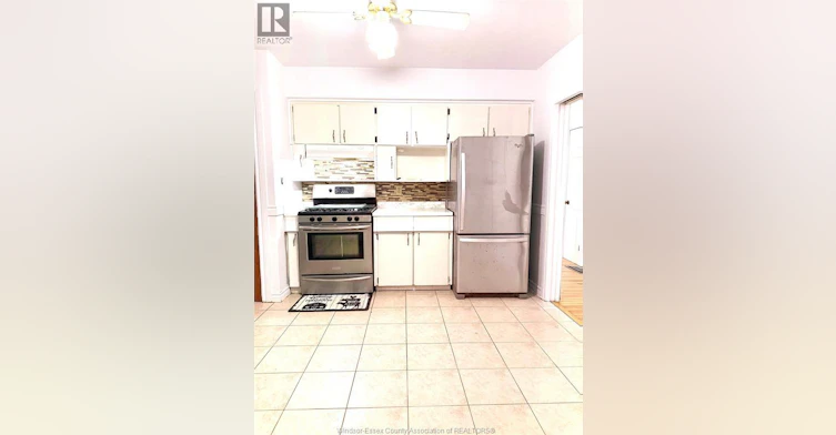 MAIN-198 Superior, Lasalle, ON, N9J 1H3 - 7