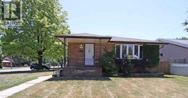 MAIN-198 Superior, Lasalle, ON, N9J 1H3