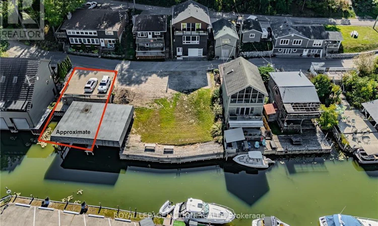 LOT-3 Douglas Street
