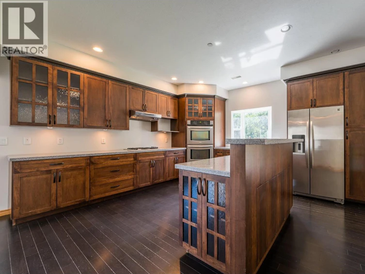 8925 Grizzly Crescent, Kamloops, BC, V2C 6T9 - 4