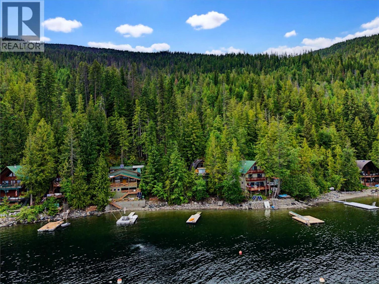 27 Crescent Bay, Eagle Bay, BC, V0E 2V0 - 2