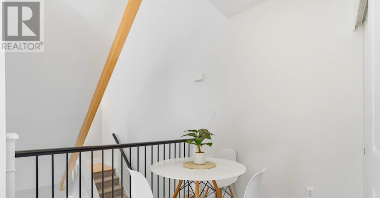 28 Meach Private, Ottawa, ON, K2S 0T8 - 8