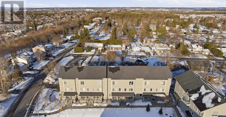 28 Meach Private, Ottawa, ON, K2S 0T8 - 28