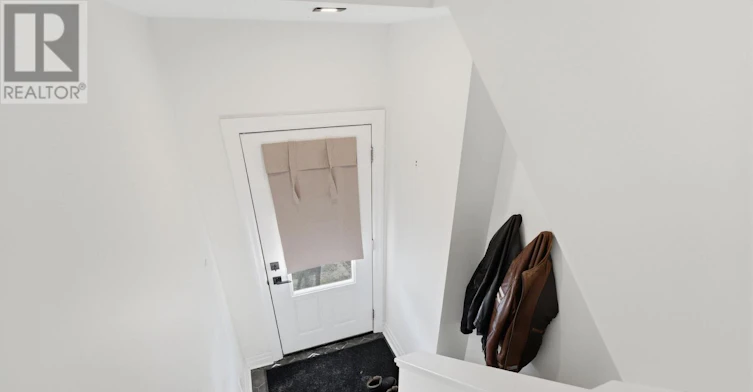 28 Meach Private, Ottawa, ON, K2S 0T8 - 22