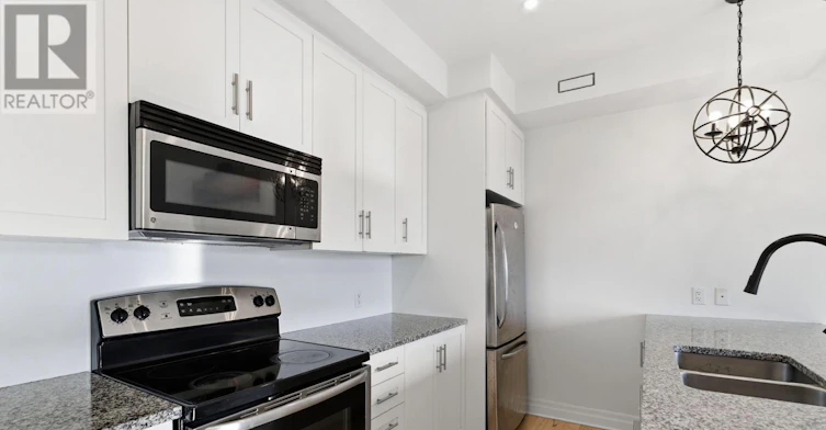 28 Meach Private, Ottawa, ON, K2S 0T8 - 5
