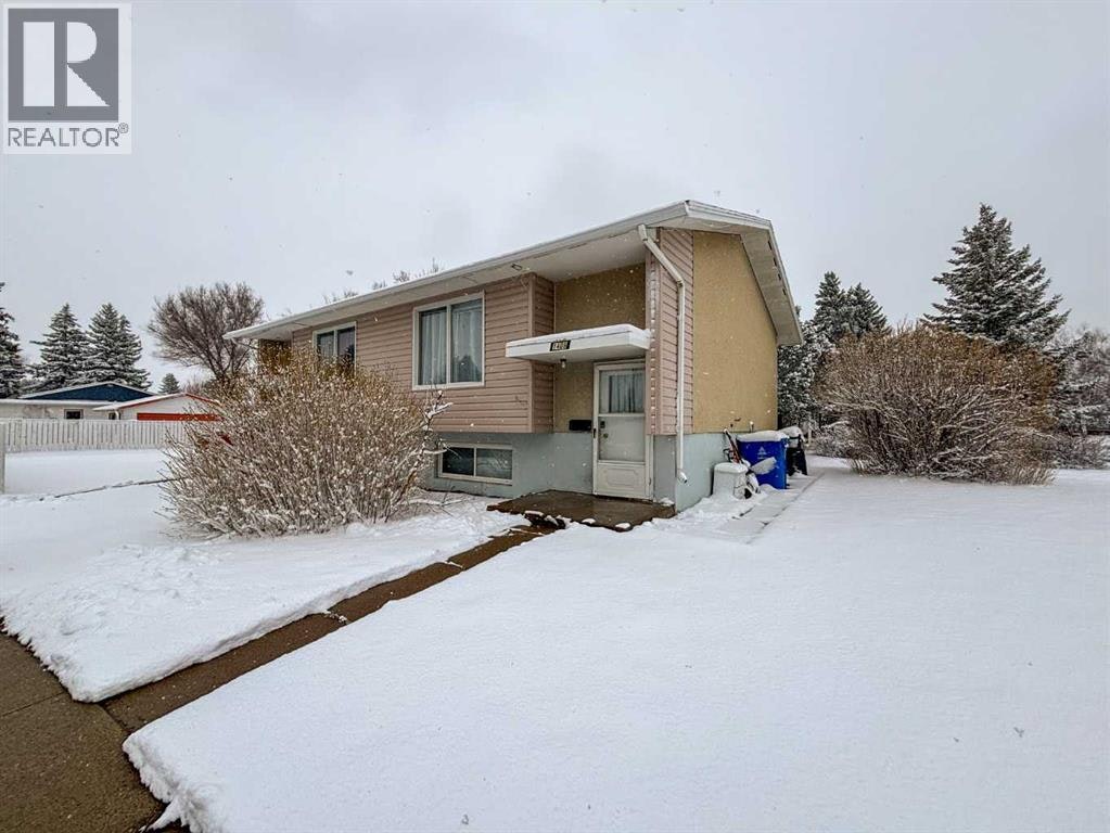 1408-1410 15 Avenue N, Lethbridge, AB, T1H 1W1