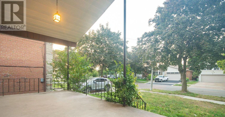 1ST&2ND-435 Connaught Avenue, Toronto, ON, M2R 2M4 - 3