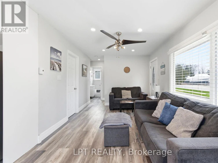 7597 Biddulph Street, Lambton Shores, ON, N0M 2L0 - 20