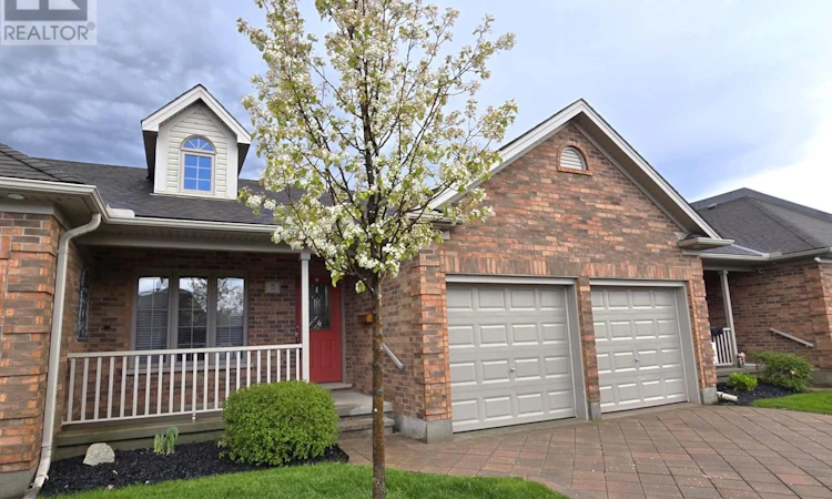 5-5 Foxhollow Drive