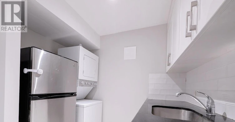 LOWER-10 Dixon Avenue, Toronto, ON, M4L 1N3 - 2