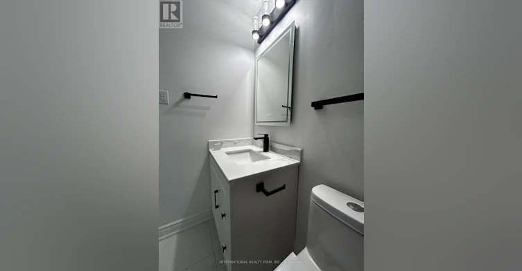 SECOND Floor 6 English Street, Brampton, ON, L6X 1L4 - 16