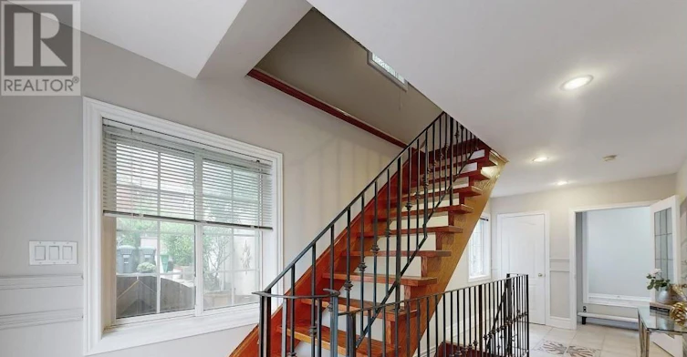 SECOND Floor 6 English Street, Brampton, ON, L6X 1L4 - 3