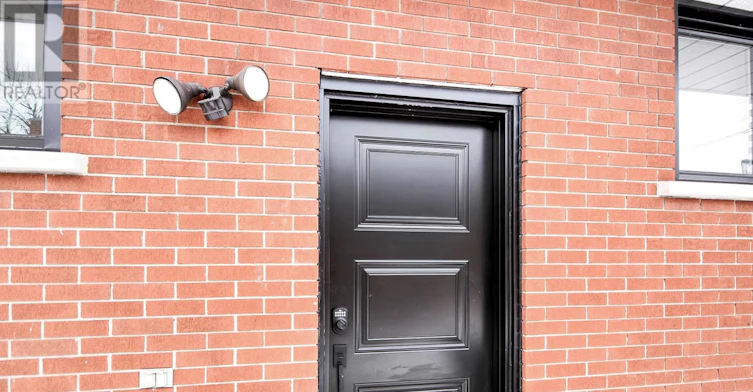 B-2643 Don Street, Ottawa, ON, K2B 6Y2 - 2