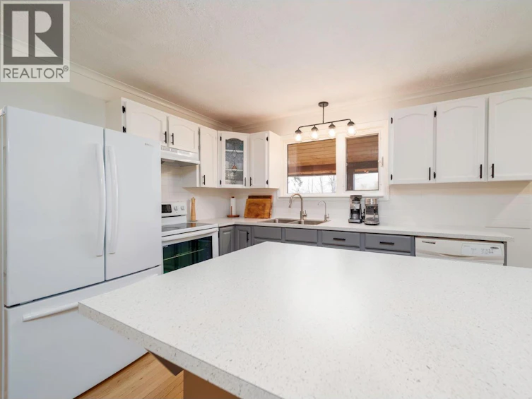 11011 Hallam Drive, Lake Country, BC, V4V 1P2 - 16