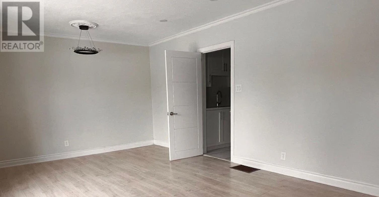 MAIN-98 Thornton Avenue, Bradford West Gwillimbury, ON, L3Z 1N4 - 3