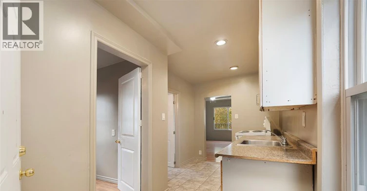 989 Lincoln, Windsor, ON, N8Y 2H3 - 4