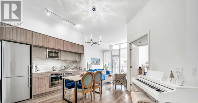 112-4800 7 Highway Road, Vaughan, ON, L4L 1H8