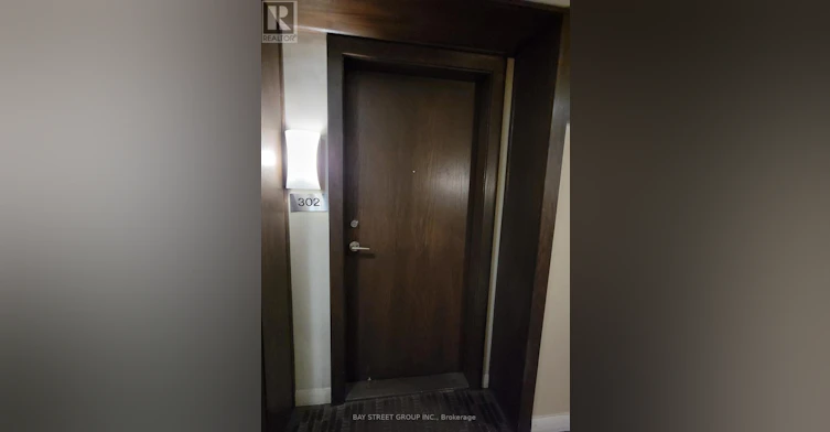 302-75 Norman Bethune Avenue, Richmond Hill, ON, L4B 0B6 - 8