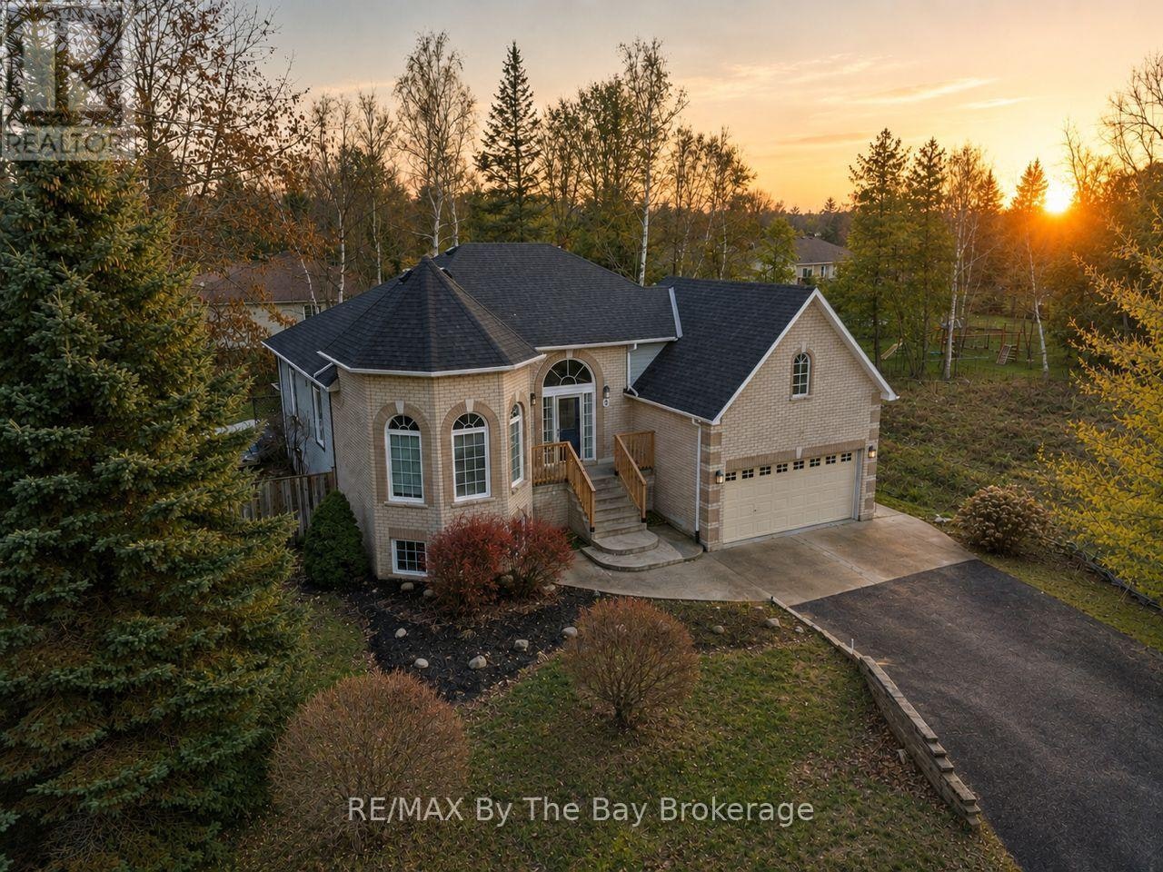 6 Deerrun Place, Wasaga Beach, ON, L9Z 1H8