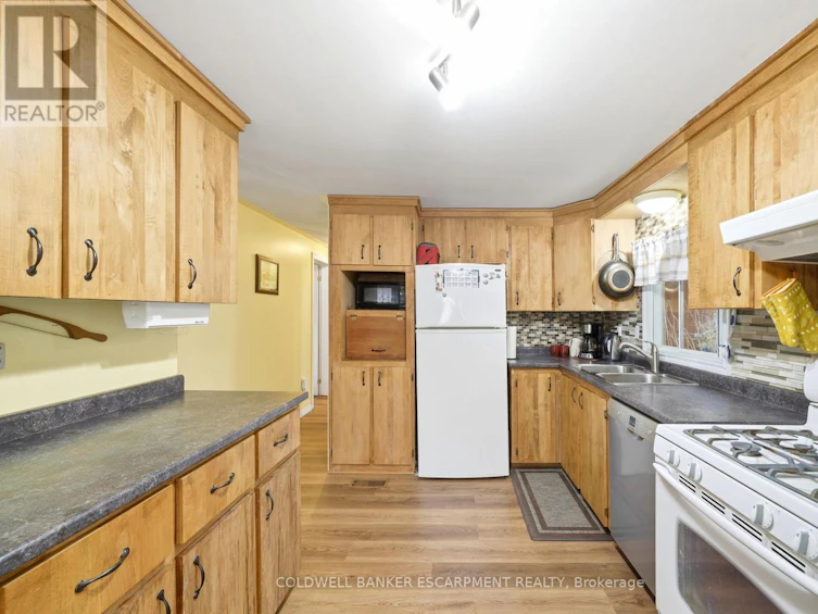 273 Elgin Street S, West Grey, ON, N0G 1R0 - 13