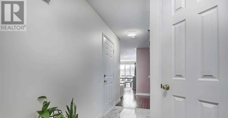 # Upper 35h View Green Crescent, Toronto, ON, M9W 7E1 - 6