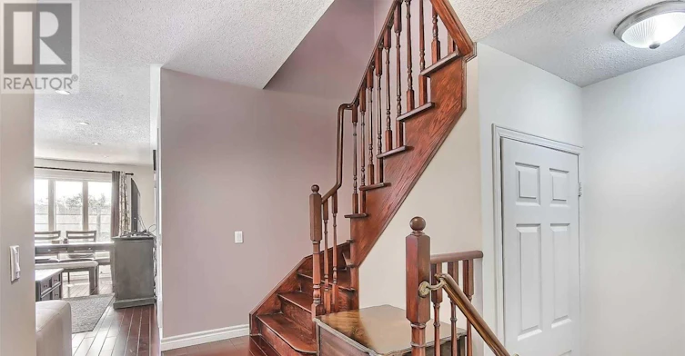 # Upper 35h View Green Crescent, Toronto, ON, M9W 7E1 - 18
