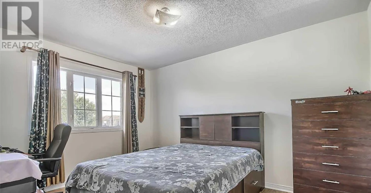 # Upper 35h View Green Crescent, Toronto, ON, M9W 7E1 - 26