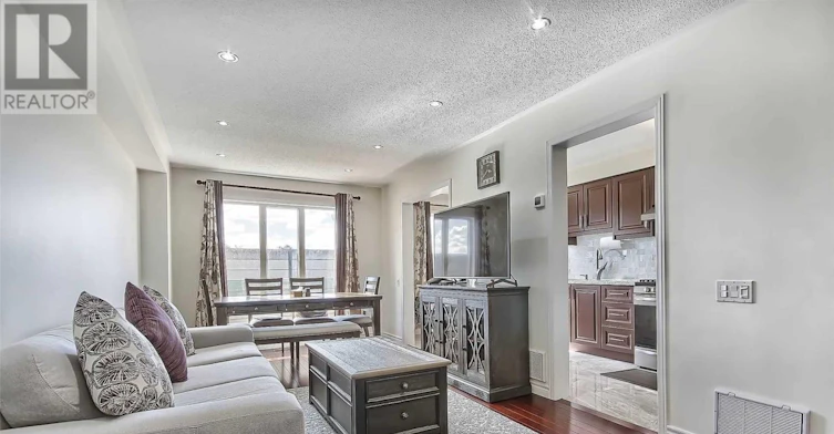 # Upper 35h View Green Crescent, Toronto, ON, M9W 7E1 - 13