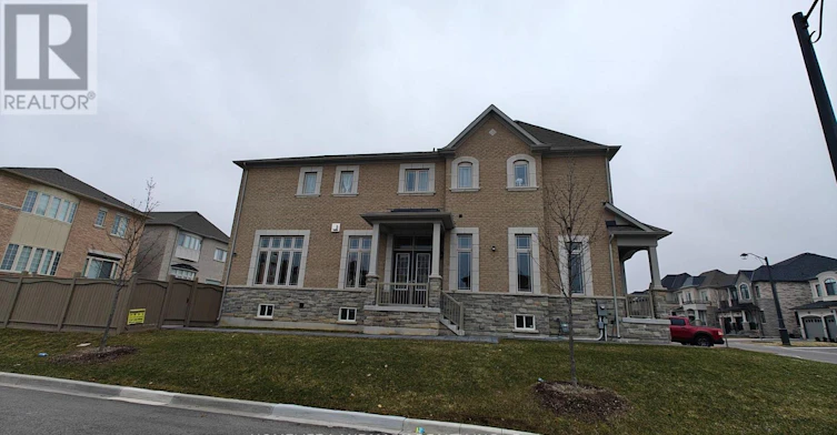 BSMT-82 Madoc Place, Vaughan, ON, L4H 3W3