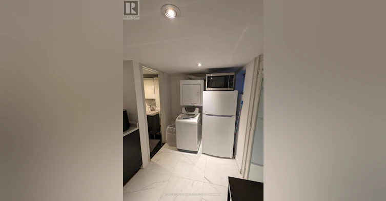 LOWER-16 Laxton Avenue, Toronto, ON, M6K 1K9 - 30