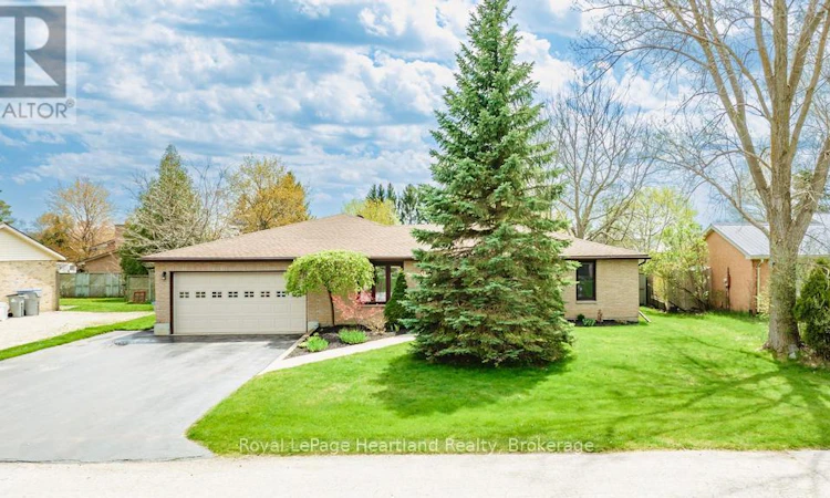 4 Ducharme Crescent