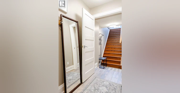 LOWER-30 Rhydwen Avenue, Toronto, ON, M1N 2E1 - 2