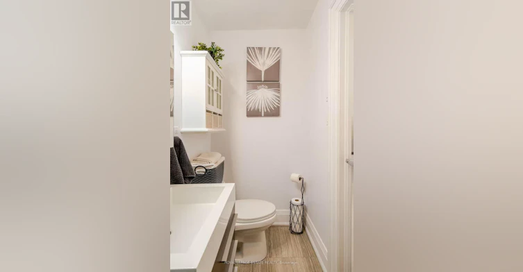 LOWER-30 Rhydwen Avenue, Toronto, ON, M1N 2E1 - 27