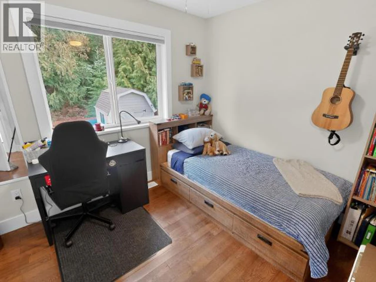3488 Mackenzie Avenue, Powell River, BC, V8A 5G2 - 10