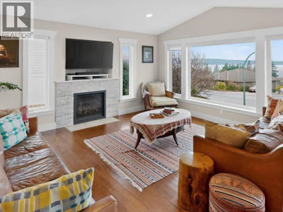 3488 Mackenzie Avenue - 3