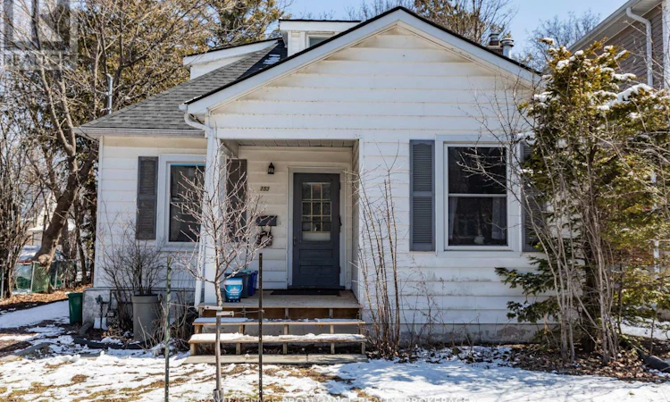 153 Macdonnell Street