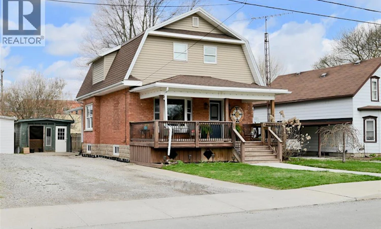 8 Ebenezer Street East