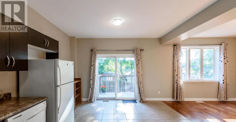 81 Wellington Street N, Thorold, ON, L2V 2E8 - 8