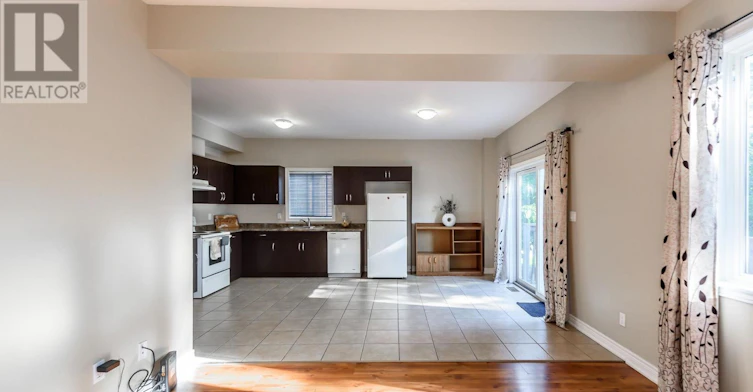 81 Wellington Street N, Thorold, ON, L2V 2E8 - 15